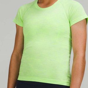 Lululemon Swiftly Tech Short Sleeve Shirt 2.0 *Race Length Size 10
